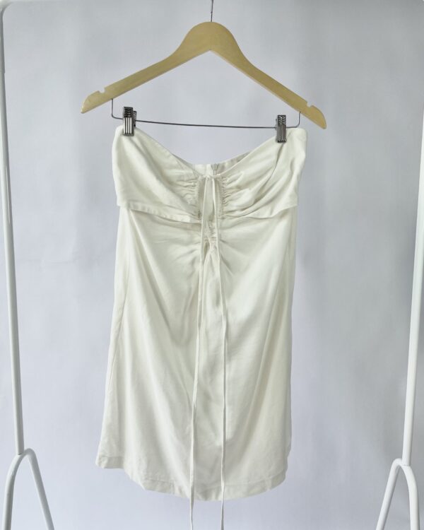 Vestido curto off white detalhe no decote DRESS TO -G - VENDIDO SISTEMA OTO
