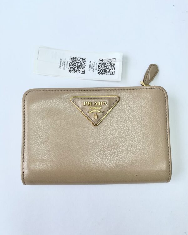 Carteira bege PRADA - vendido sistema oto