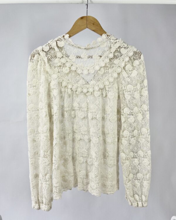 Blusa renda off white MIXED - P - VENDIDO SISTEMA OTO