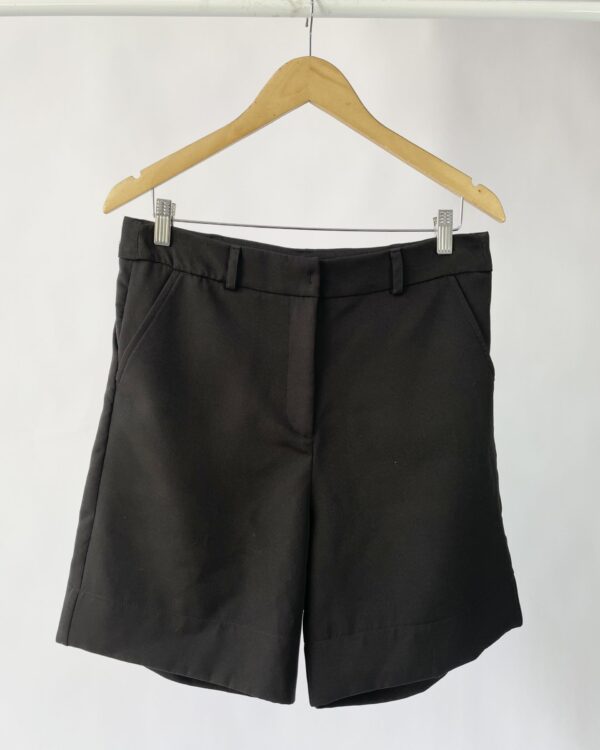 Bermusa preta LITT - 40 *NUNCA USADA* - VENDIDO SISTEMA OTO