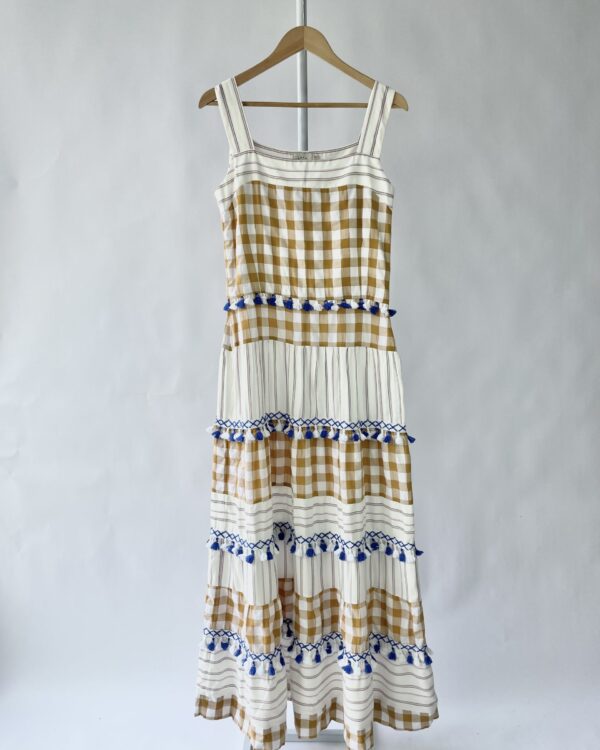 Vestido longo brnaco com mix de estampas e aviamentos FERNANDA DI BIASE - G - VENDIDO SISTEMA OTO