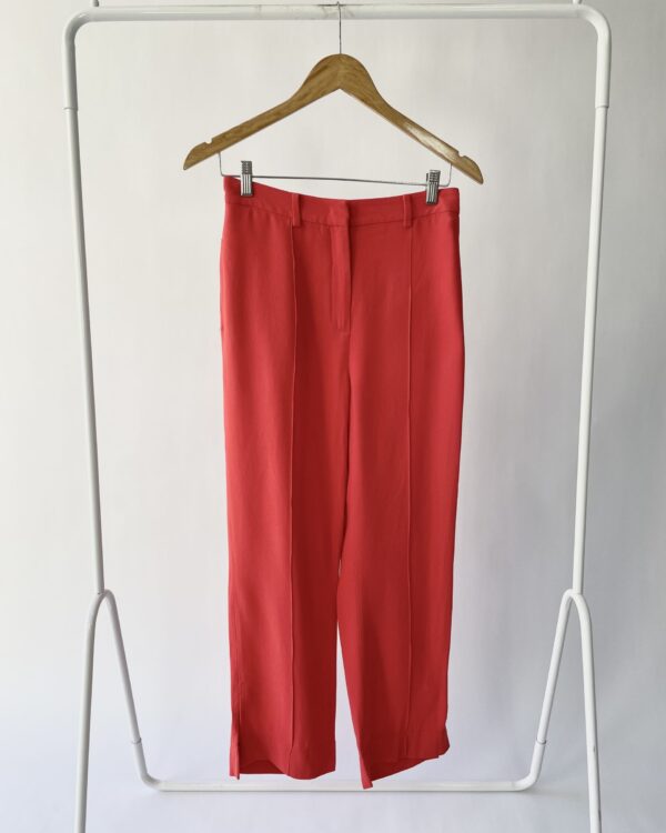 Calça vermelha EVA - 38 - VENDIDO SIST OTO