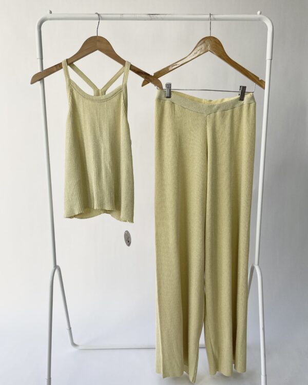 Conjunto dourado com lurex I DRESS - G *nunca usado* - VENDIDO SISTEMA OTO