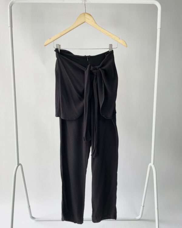 Calça preta com amarração MARIA FILÓ - P - VENDIDO SISTEMA OTO