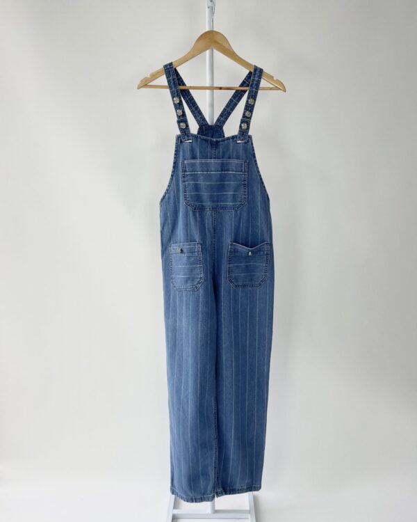 Jardineira jeans com listras LINDA DE MORRER - 36 *nunca usado* - VENDIDO SISTEMA OTO