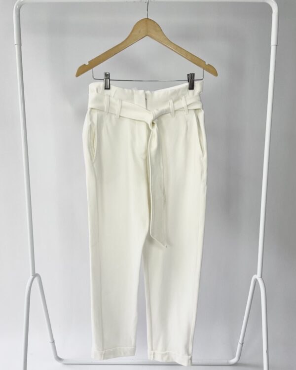 Calça branca malha com faixa SHOULDER - 38 - VENDIDO SISTEMA OTO