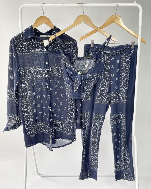 Trijunto top camisa e calça azul estampa paisley MARIANA PENTEADO - P - VENDIDO SISTEMA OTO