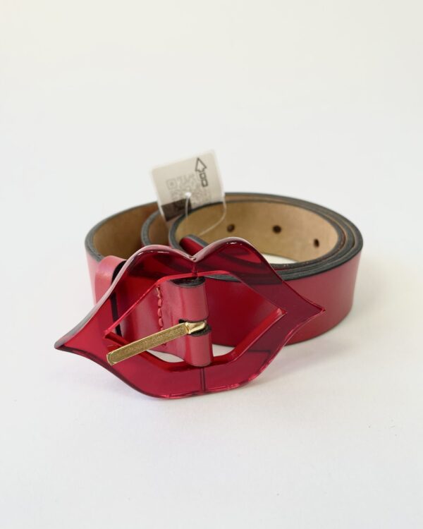 Cinto vermelho fivela boca EVA - P - VENDIDO SISTEMA OTO