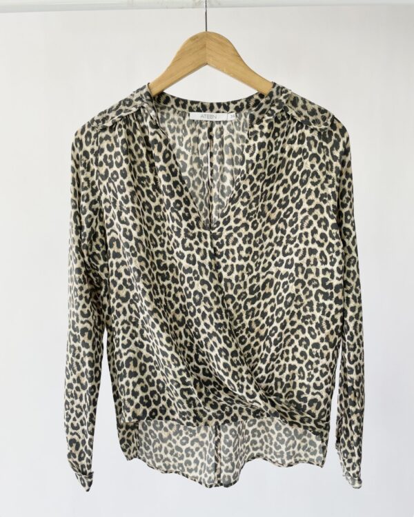 Blusa seda estampa onça ATEEN - 36- VENDIDO SISTEMA OTO