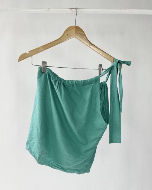 Blusa linho verde um ombro PURA - P *nunca usada* - VENDIDO SISTEMA OTO