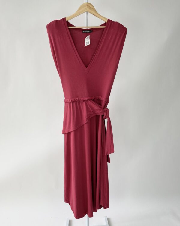 Vestido midi bordô amarração na lateral LE LIS BLANC - G - VENDIDO SISTEMA OTO