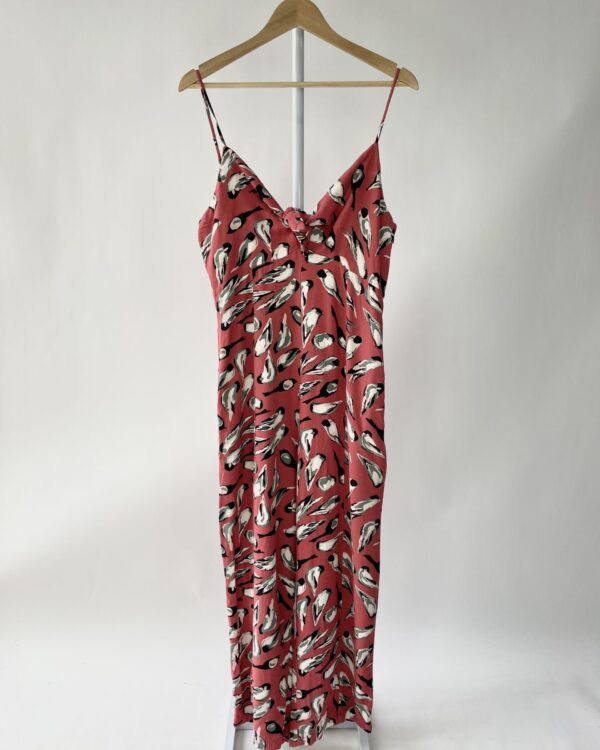 Macacão midi vermelho estampado amarração no decote MARIA FILÓ - G - VENDIDO SISTEMA OTO