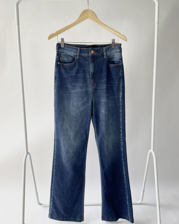 Calça jeans reta EVA - 42 - VENDIDO SISTEMA OTO