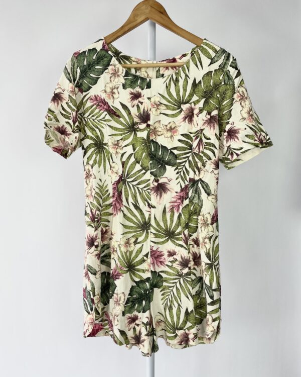 Macaquinho estampa folhas FARM - M - VENDIDO SISTEMA OTO