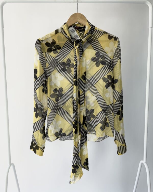 Camisa seda amarela com estampa EVA - 36 - VENDIDO SISTEMA OTO