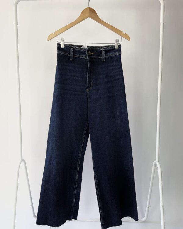 Calça jeans pantalona lavagem escura ZARA - 38 - VENDIDO SSITEMA OTTO