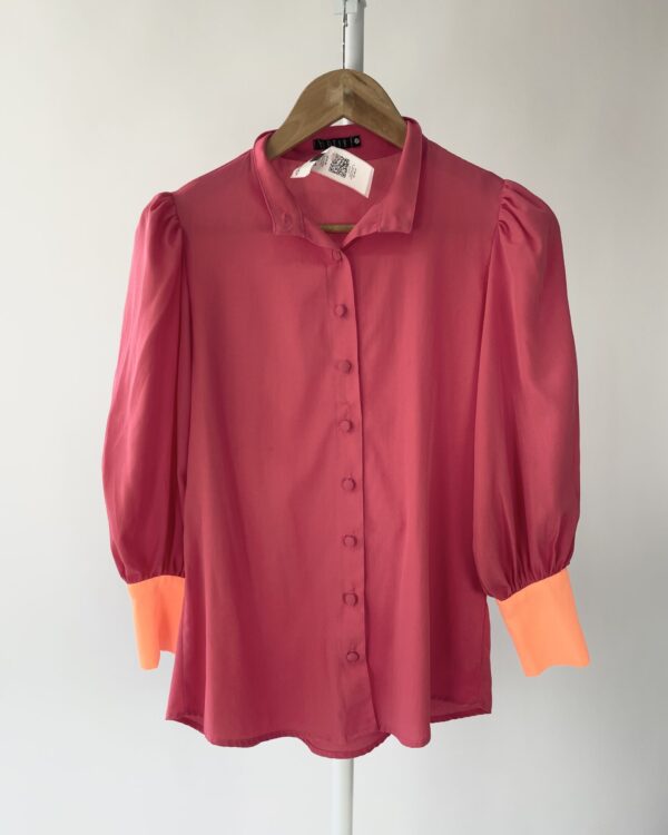 Camisa rosa e laranja LETIH - P - VENDIDO SISTEMA OTO