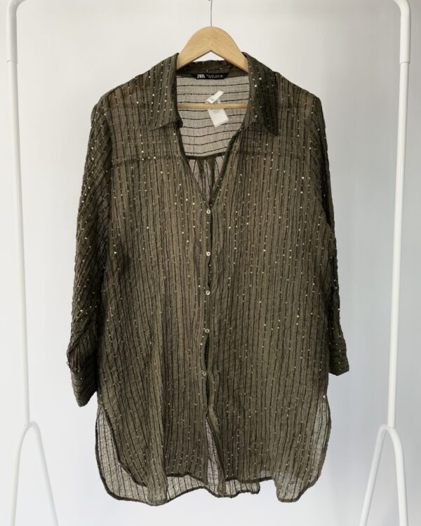 Camisa verde com paete ZARA  - G - VENDIDO SISTEMA OTO