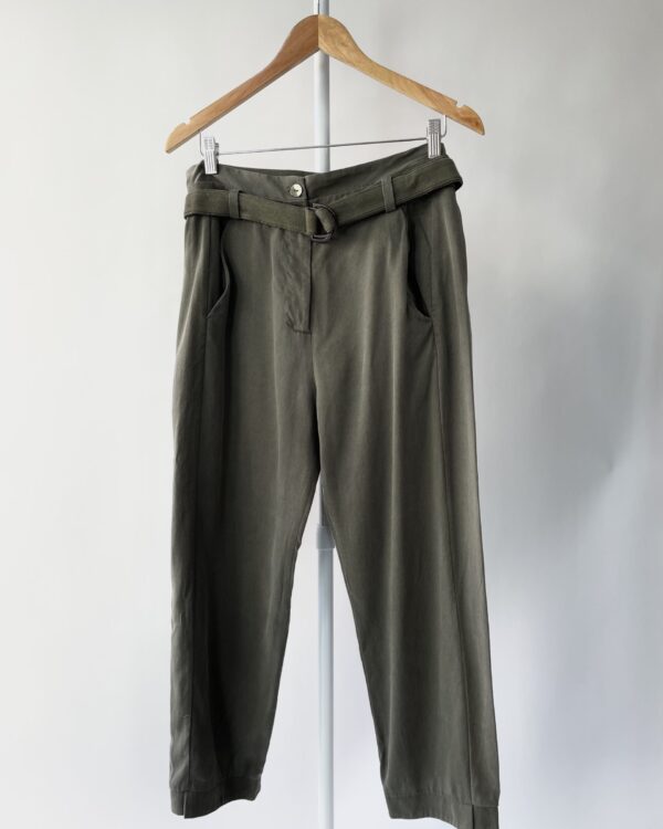 Calça verde com cinto CRIS BARROS - 40 - VENDIDO SISTEMA OTO