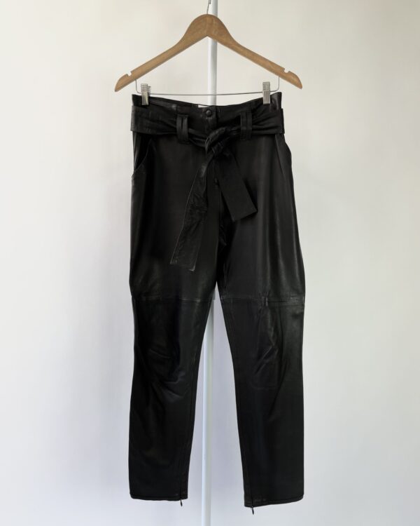 Calça couro preta clochard EVA - 38 - VENDIDO SIST OTO