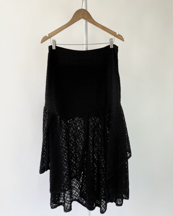 Saia preta bordado EVA - 40 - VENDIDO SISTEMA OTO