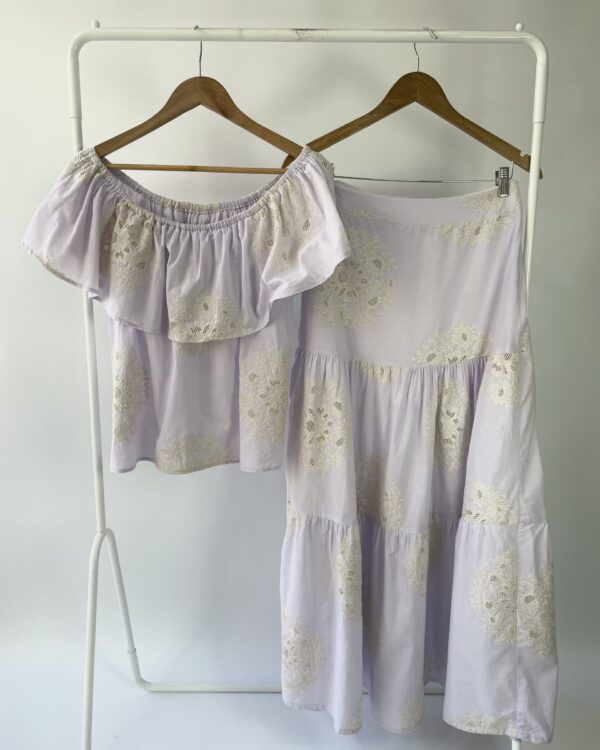 Conjunto lilás com bordados MARIA FILÓ - P - VENDIDO SISTEMA OTO