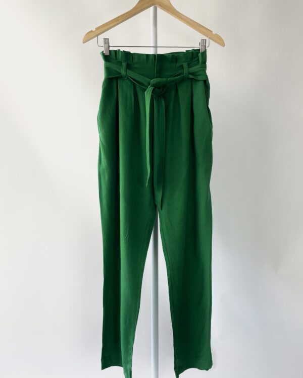 Calça verde pregas PEAHI - P - VENDIDO SISTEMA OTO