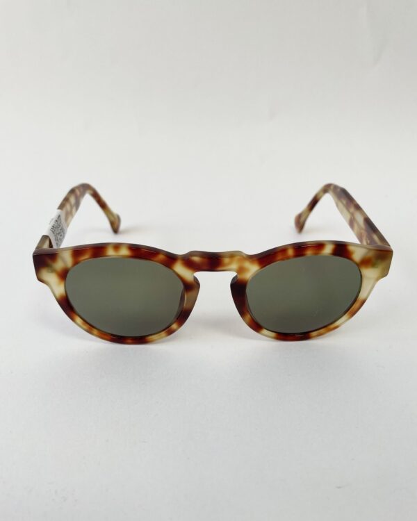 Óculos redondo marrom ZEREZES - VENDIDO SISTEMA OTO