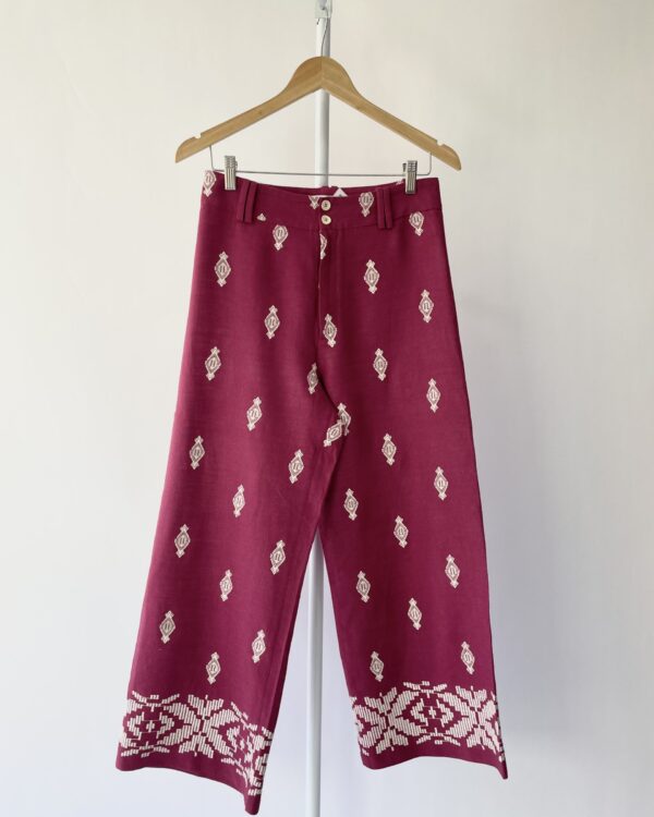 Calça bordô bordada ZARA - P - VENDIDO SISTEMA OTO