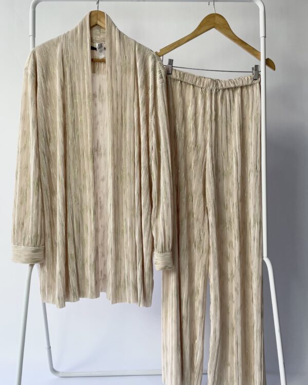 Conjunto gelo com dourado plissado ANIMALE - P - VENDIDO SISTEMA OTO