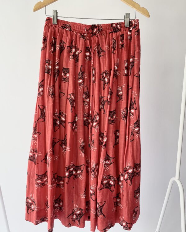 Saia midi vermelha estampa gatos EVA - 42 - VENDIDO SISTEMA OTO