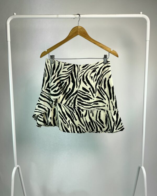 Saia curta estampa zebra MANGO - M