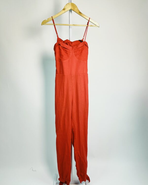 Macacão vermelho com amarração no busto VIX - P