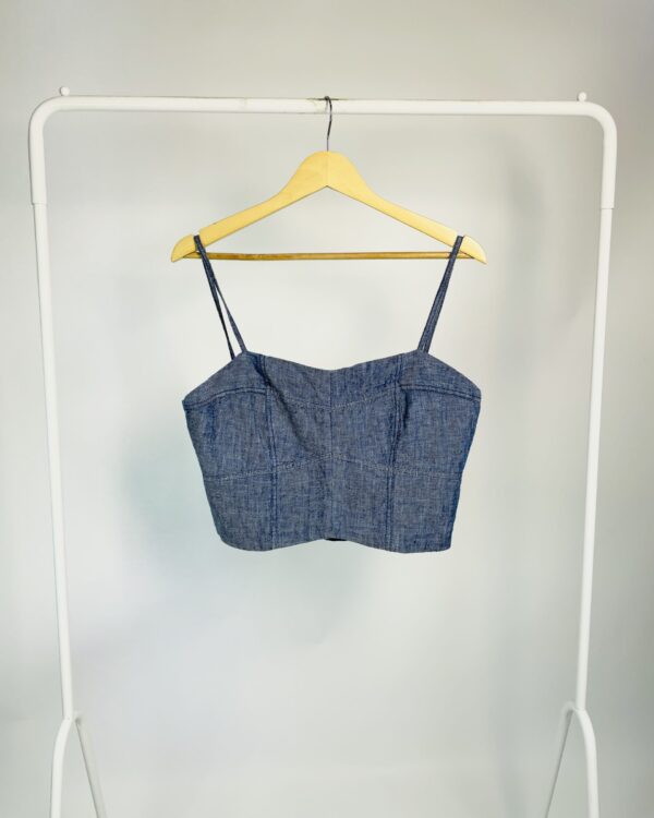 Blusa cropped jeans claro AMISSIMA - M - VENDIDO SISTEMA OTO