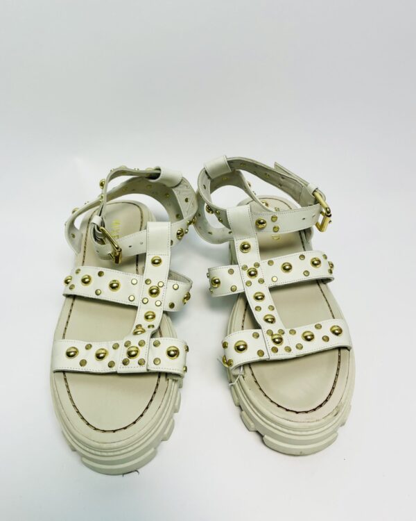 Sandália papete tratorada cor gelo com aplicações douradas MIXED - 39