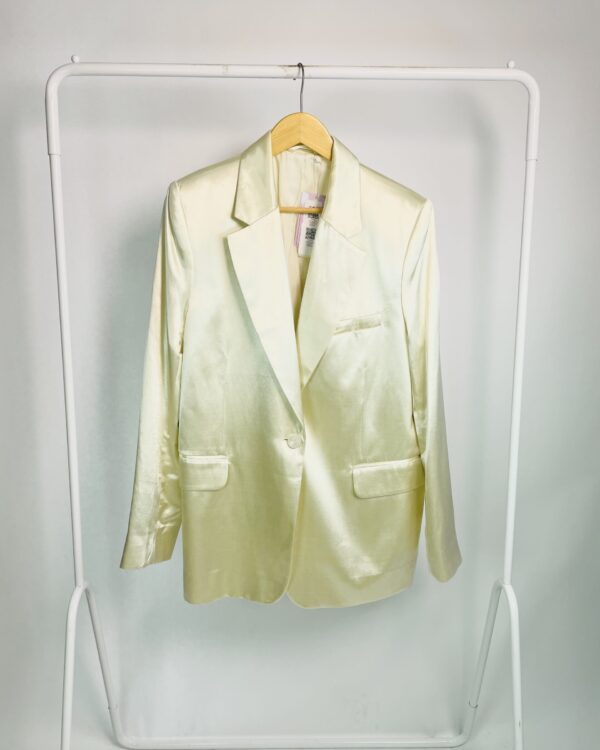 Blazer alongado acetinado champagne - M - VENDIDO SISTEMA OTO