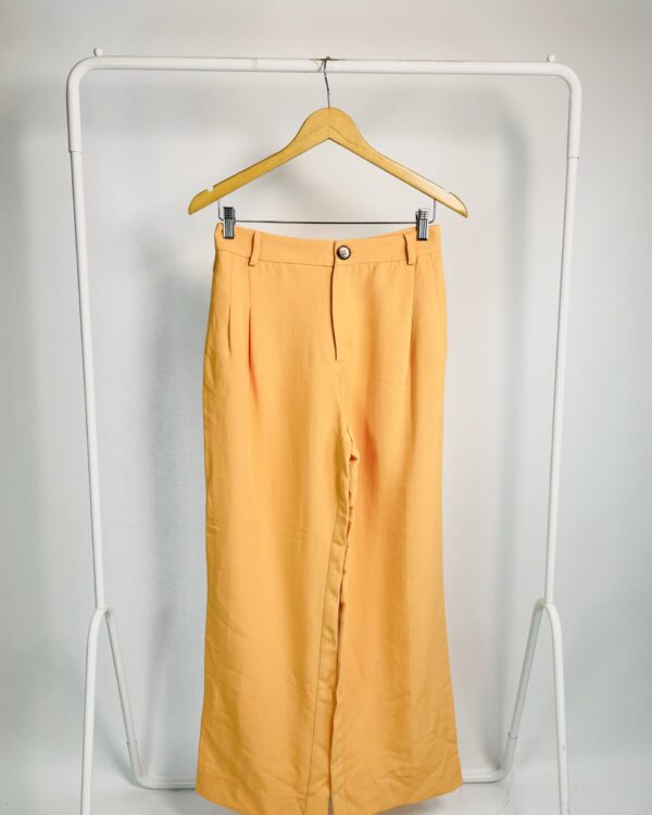 Calça laranja claro alfaiataria ZARA - P - VENDIDO SISTEMA OTO