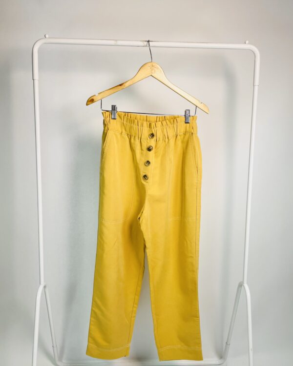 Calça mostarda com elástico na cintura ZARA - P - VENDIDO SISTEMA OTO