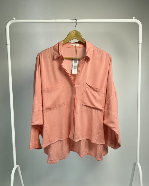 Camisa ampla salmão DRESS TO - M - VENDIDO SISTEMA OTO