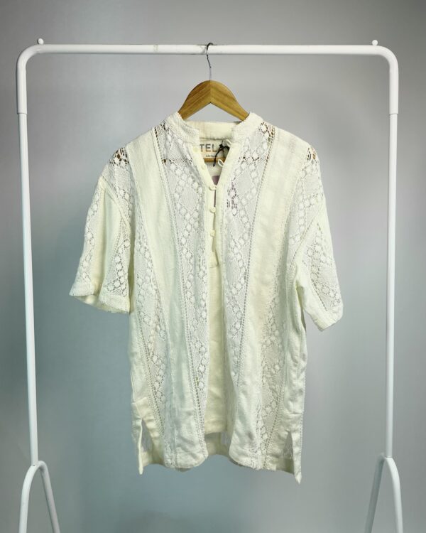 Camisa renda off white oversized TELA STUDIO - P - VENDIDO SISTEMA OTO