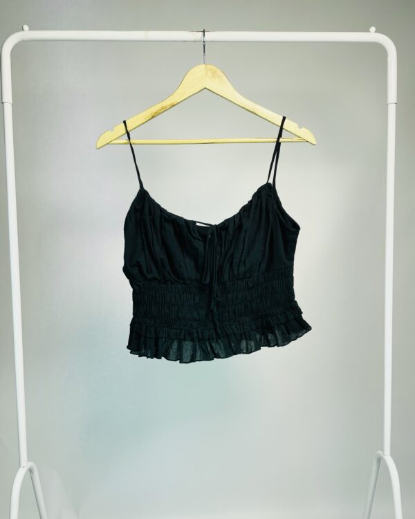 Blusa preta drapeada LOJA TRÊS - G