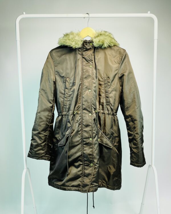 Casaco marrom capuz de pelos H&M - GG - VENDIDO SISTEMA OTO