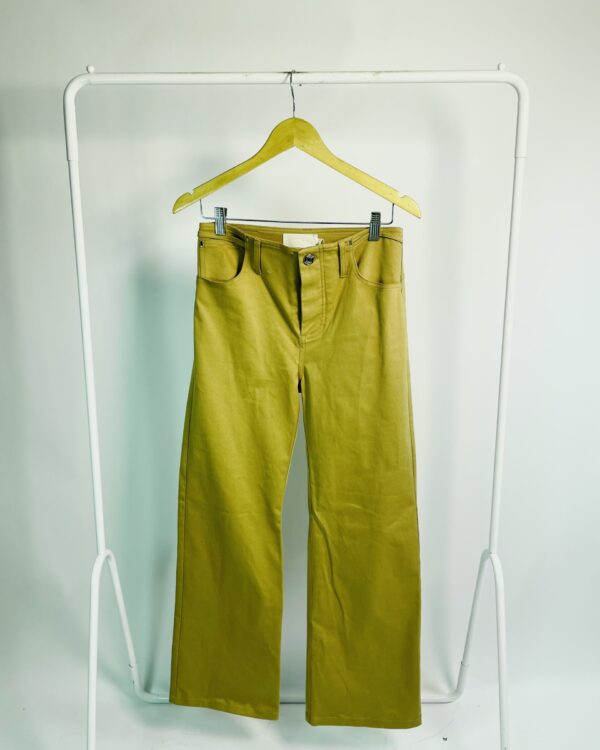 Calça caramelo sarja com desenho bolsos SCHUTZ - 36 *nunca usado* - vendido sistema oto