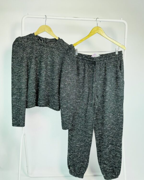 Conjunto blusa e calça tricot preta com lurex prata LORE - G - VENDIDO SISTEMA OTO