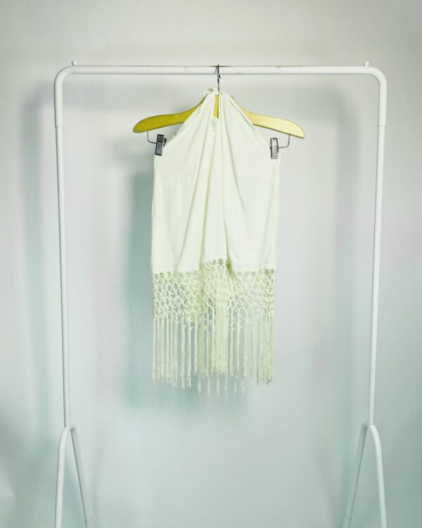 Blusa branca com amarração e barbicachos AIM - P - VENDIDO SISTEMA OTTO