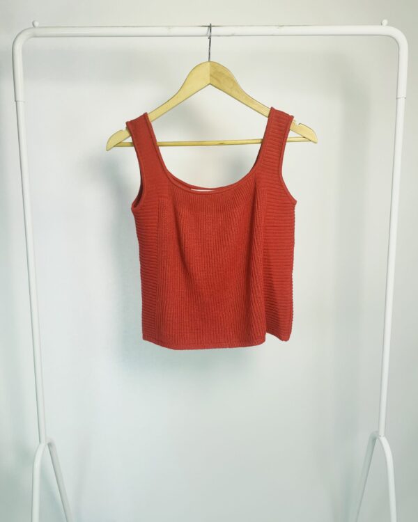 Regata tricot vermelha AHKA - P - VENDIDO SISTEMA OTO