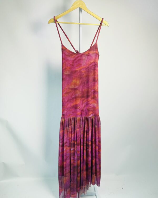 Vestido midi tule tons de fúcsia e vermelho SACADA - G - VENDIDO SISTEMA OTO