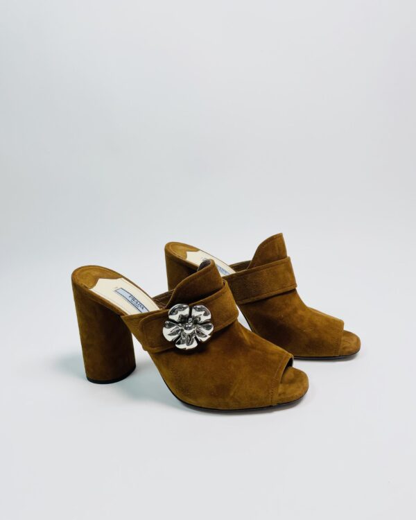 Sandália mule com salto camurça caramelo PRADA - 40 1/2 EUR - VENDIDO SIST OTO