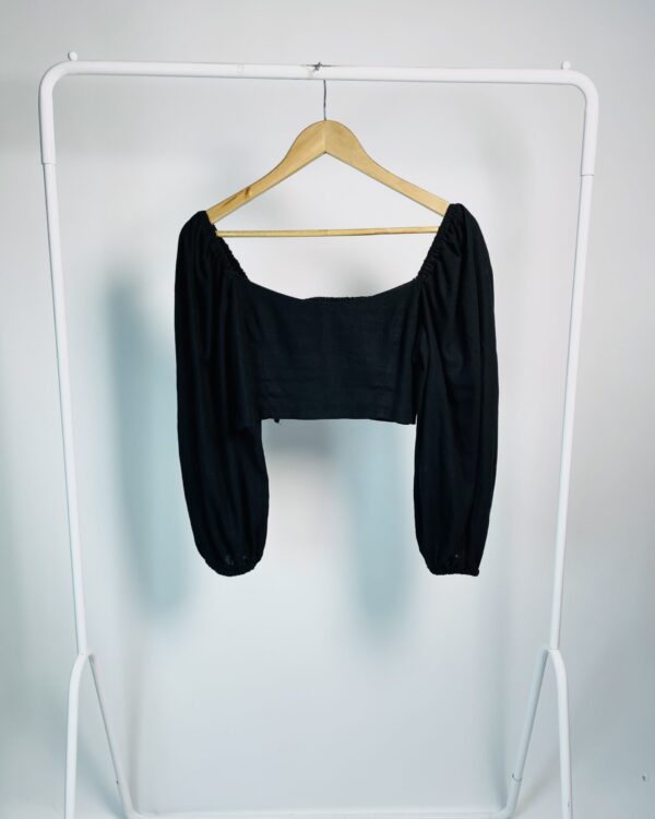 Cropped linho preto manga bufante DANI BERNARDES - P - VENDIDO SISTEMA ~~