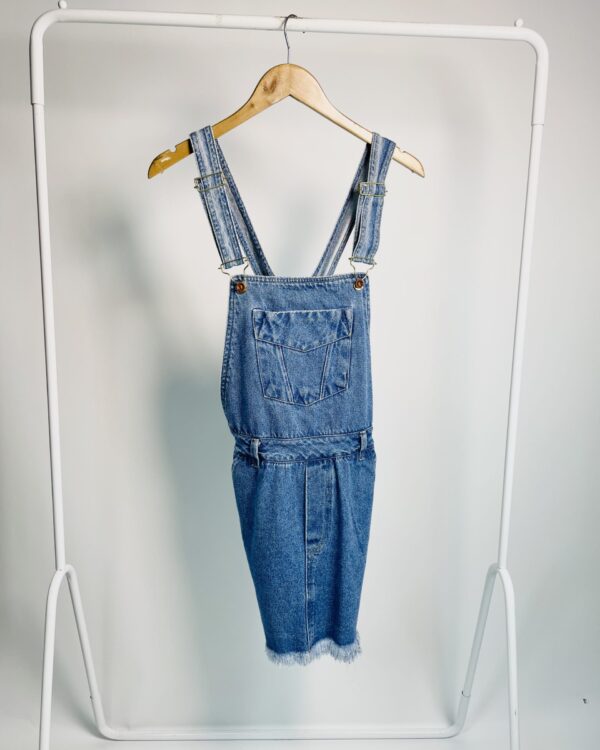 Vestido jeans curto desfiado na barra LUISA MEIRELLES - P